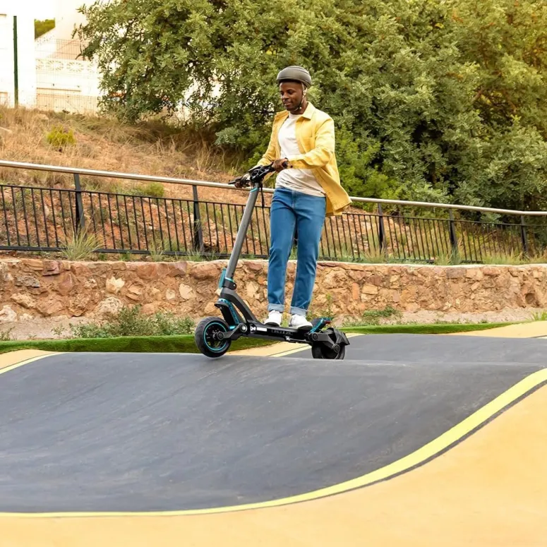 Hulajnoga Elektryczna Cecotec Elektroroller Bongo 1500W 120kg Zasięg 60km