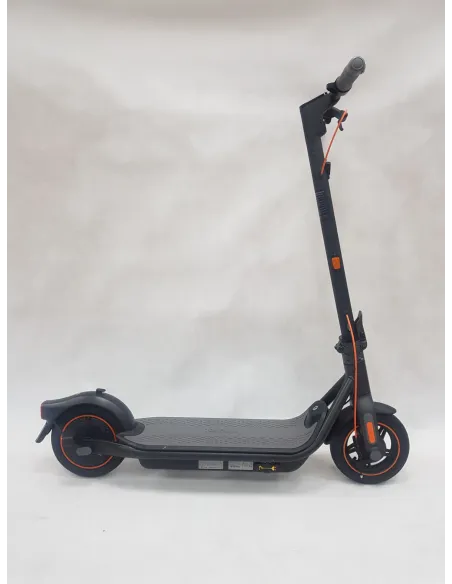 Hulajnoga Elektryczna Segway-Ninebot F65I 400W 25km/h IPX5 561Wh Do 65KM