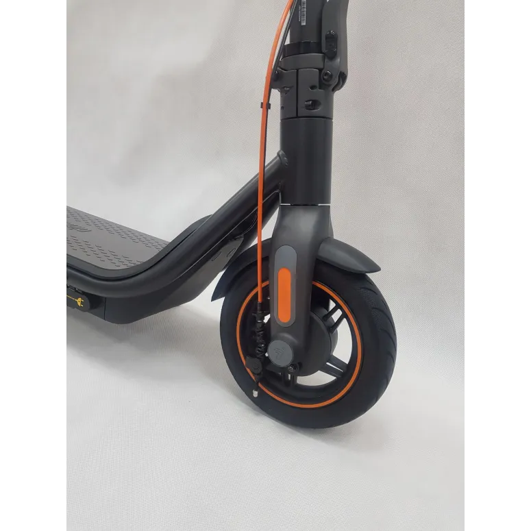 Hulajnoga Elektryczna Segway-Ninebot F65I 400W 25km/h IPX5 561Wh Do 65KM