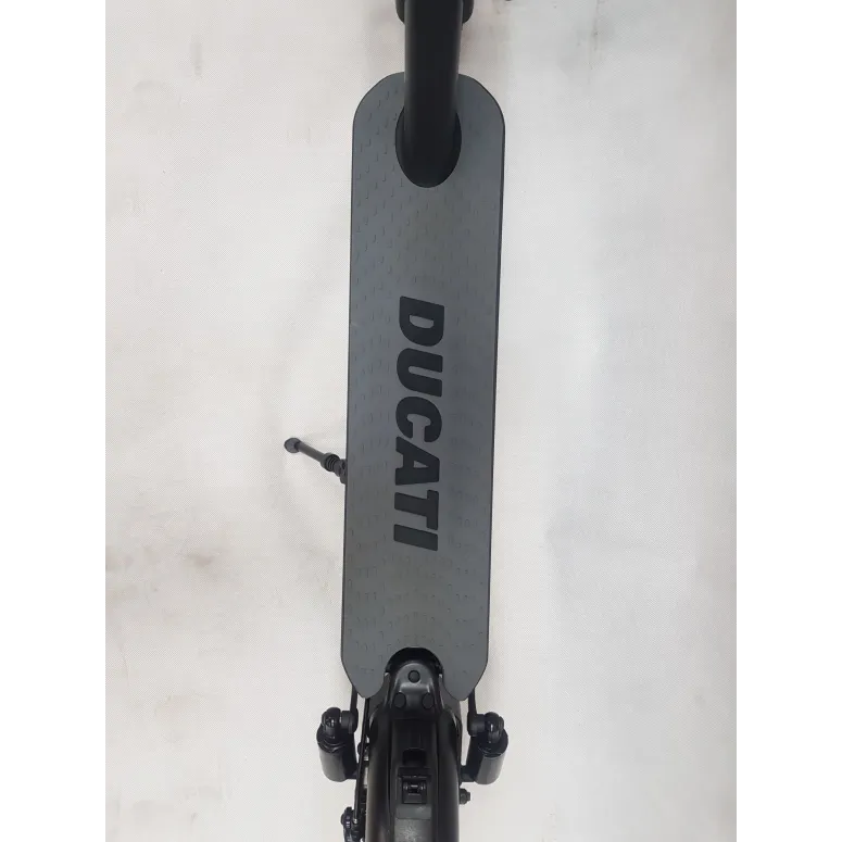 Hulajnoga Elektryczna Ducati Pro II Evo 350W 10" 20km/h 40km Amortyzatory