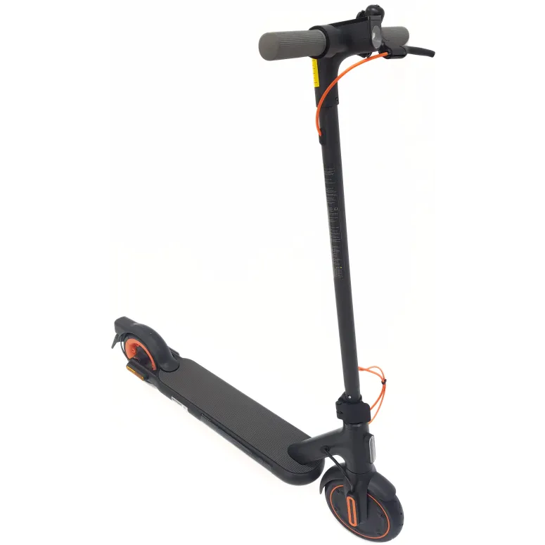 Hulajnoga Elektryczna 20km/h Xiaomi Electric Scooter 4 GO Światła 450W 90kg