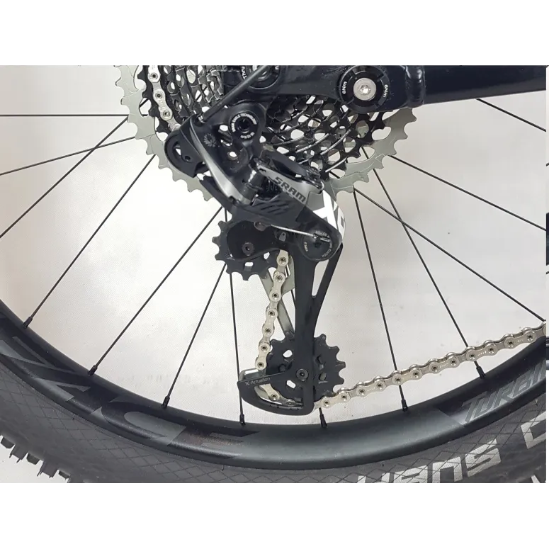 Rower Votec VE Elite 27,5 RockShox 180 Sram Magura