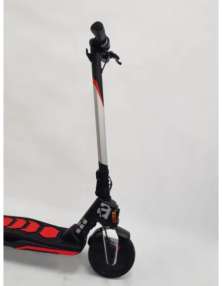 Hulajnoga Elektryczna APRILIA ESR1 10" 350W 20km 7.8Ah Tempomat Tarczowy