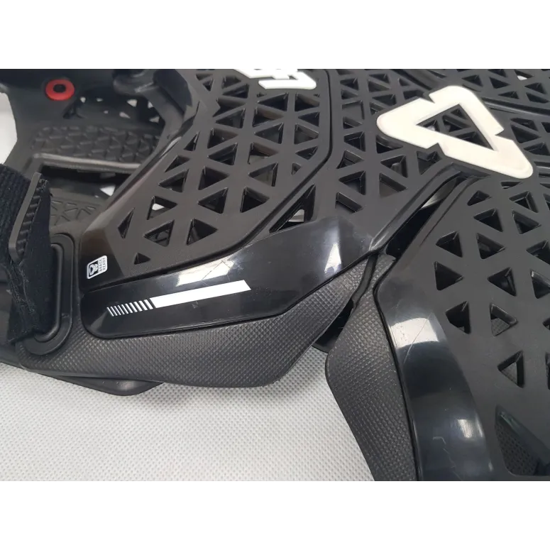 Osłona Klatki Piersiowej Leatt Buzer Chest Protector 1.5 Lekka Czarny