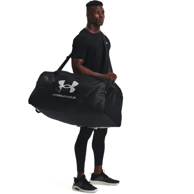 Torba UNDER ARMOUR UA Undeniable 5.0 Sportowa Trening Siłownia Czarna 40L