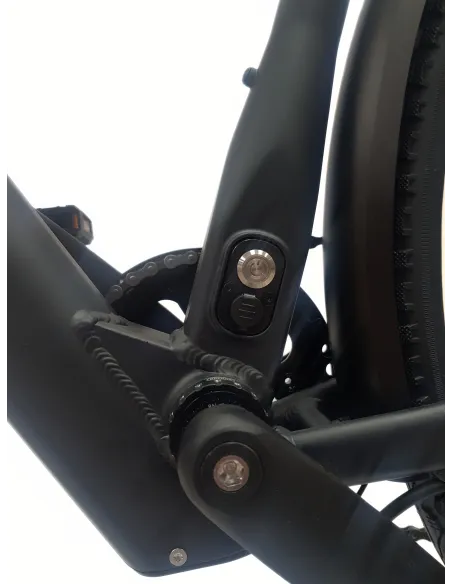 Elektryczny Rower Trekkingowy HEAD 28 Alu Hydraulika Cyngle 250W Światła