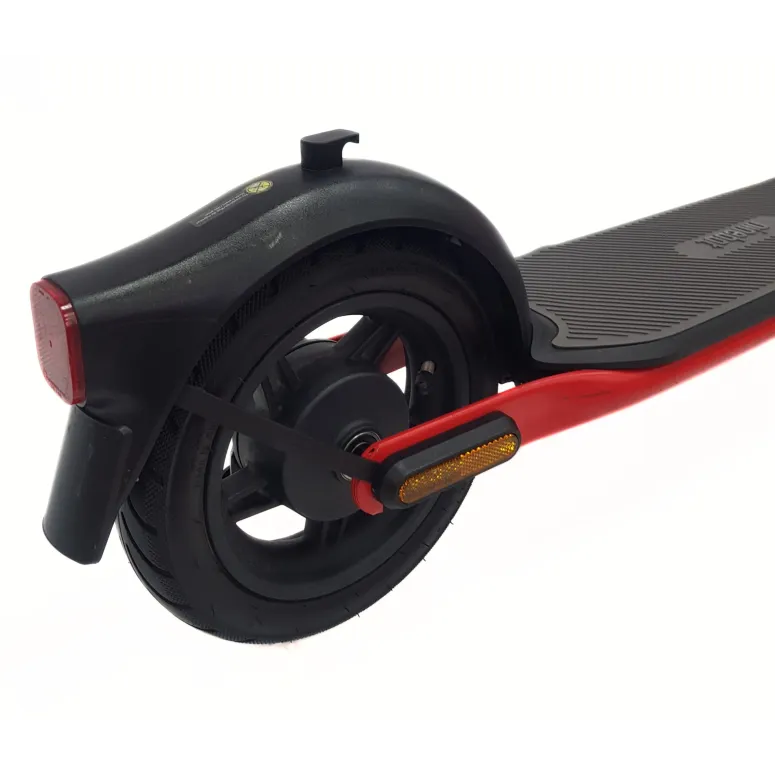 Hulajnoga Elektryczna Segway Ninebot D28D Światła 300W 7,65Ah 20km/h IPX5