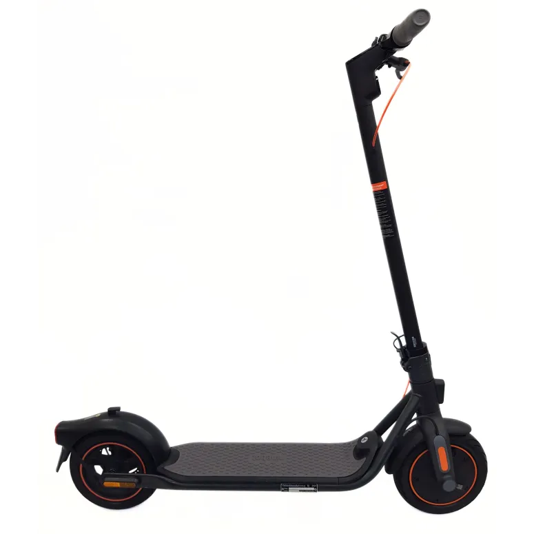 Elektryczna Hulajnoga Segway Ninebot KickScooter F40D II 350W 20km/h 10,2Ah
