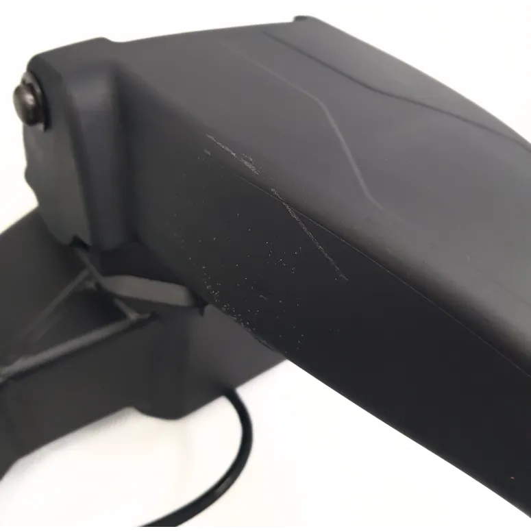 Bagażnik Rowerowy Thule VeloSpace XT3 Aluminium 60kg 3 Rowery Oświetlenie