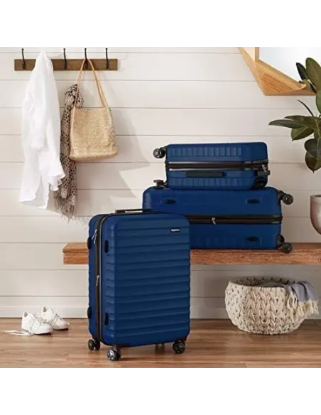 Walizka Kabinowa Amazon Basics Podręczna Twarda ABS 4 Kółka Granatowa 39 l