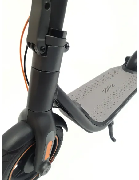 Hulajnoga Elektryczna Segway Ninebot F65I Oświetlenie IPX5 400 W 561 Wh