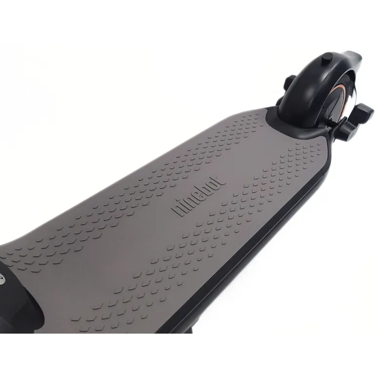 Hulajnoga Elektryczna Segway Ninebot F65I Oświetlenie IPX5 400 W 561 Wh