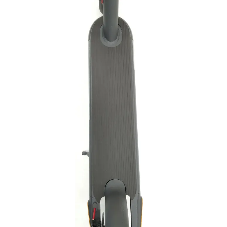 Hulajnoga Elektryczna Xiaomi Electric Scooter 4 Pro 350 W eABS IPX4 Światła