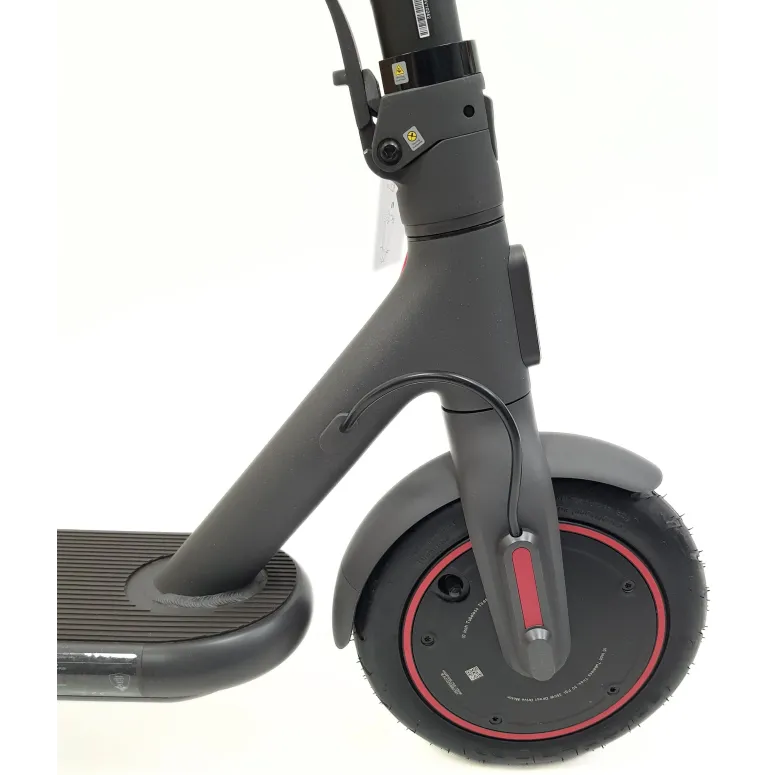 Hulajnoga Elektryczna Xiaomi Electric Scooter 4 Pro 350 W eABS IPX4 Światła