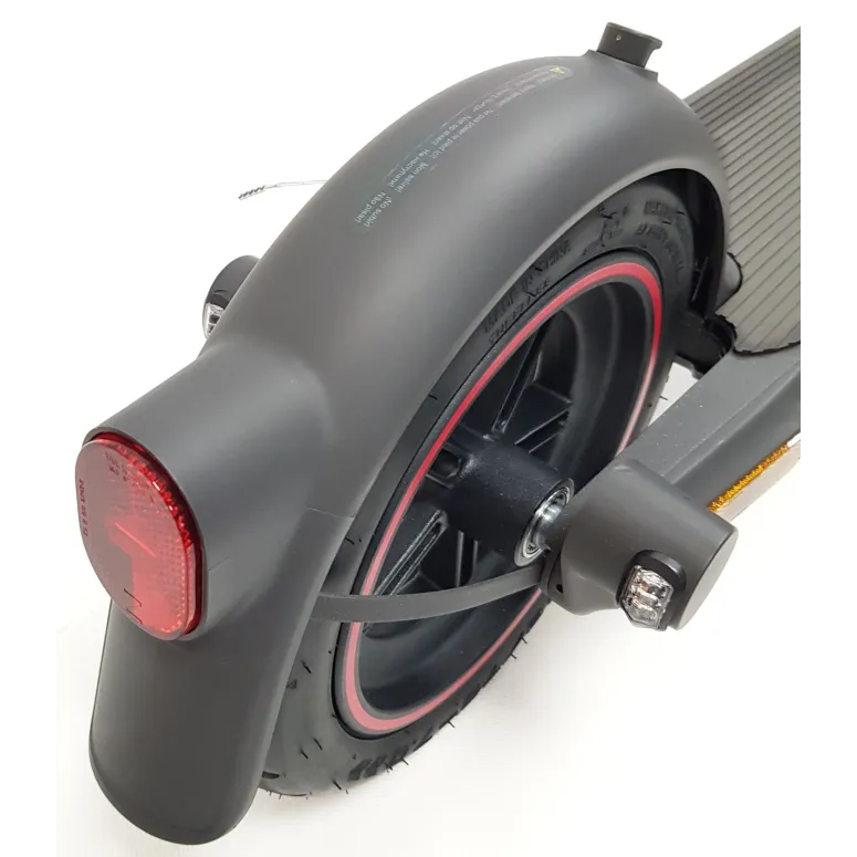 Hulajnoga Elektryczna Xiaomi Electric Scooter 4 Pro 350 W eABS IPX4 Światła