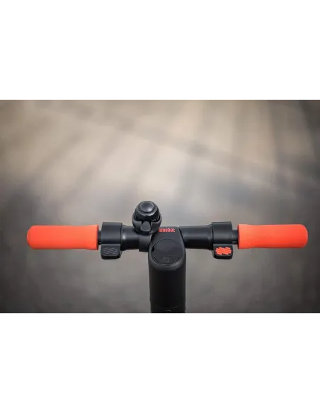 Hulajnoga Elektryczna Segway Ninebot ES1LD 250W 20km/h IPX4 Światła 3 Tryby