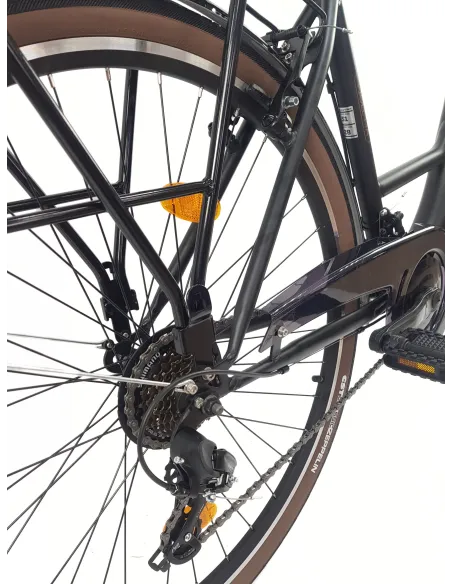 Rower Miejski Damski 28 Stalowy Dzwonek Światła Stopka Błotniki Bagażnik