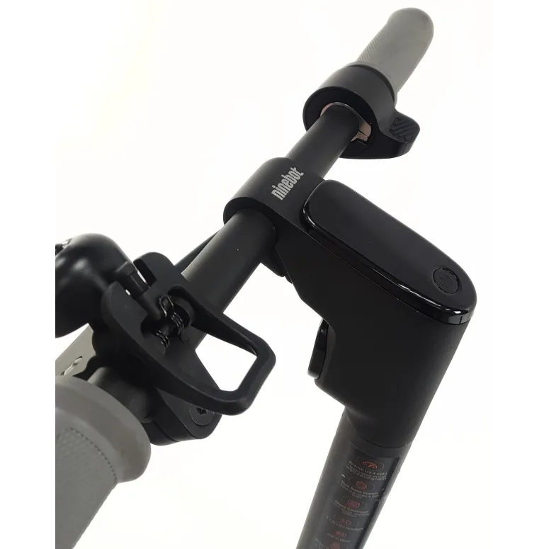 Hulajnoga Elektryczna Segway Ninebot F20D 20km/h IPX5 10 cali 5.1Ah Światła