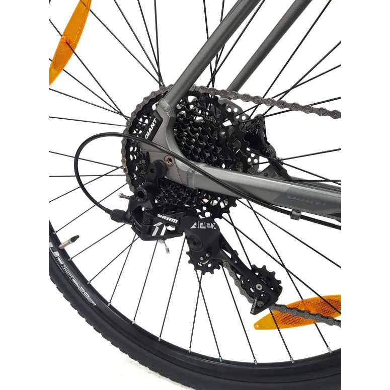 Rower Szosowy Gravel Giant ToughRoad Alu Hydraulika Apex Dzwonek Lekki