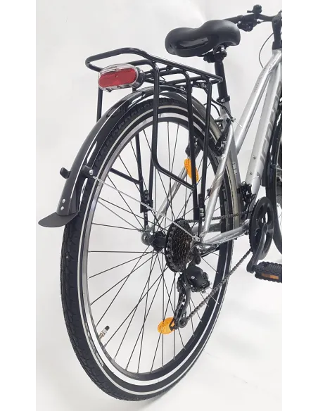 Rower Trekkingowy Uniwersalny 28 Cyngle 21 Biegów Bagażnik Światła Dzwonek