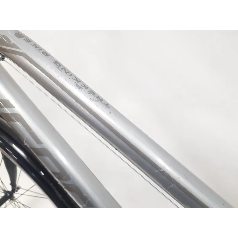 Rower Trekkingowy Uniwersalny 28 Cyngle 21 Biegów Bagażnik Światła Dzwonek