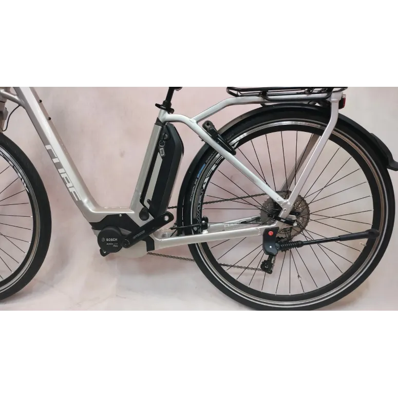 Rower Elektryczny 28 Cube Town Hybrid SL 500 Bagażnik 10 Biegów Aluminium