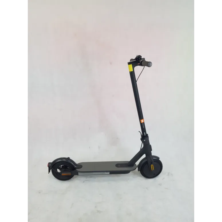 Hulajnoga Xiaomi Mi Electric Scooter Essential 8,5