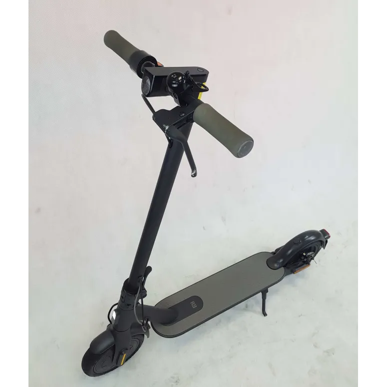 Hulajnoga Xiaomi Mi Electric Scooter Essential 8,5