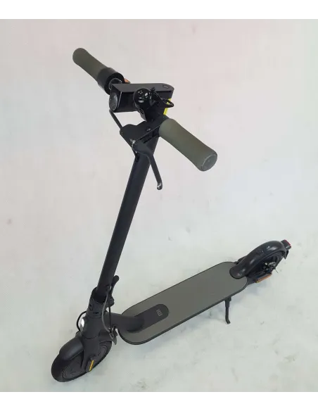 Hulajnoga Xiaomi Mi Electric Scooter Essential 8,5