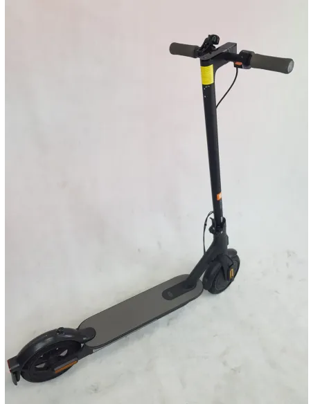 Hulajnoga Xiaomi Mi Electric Scooter Essential 8,5