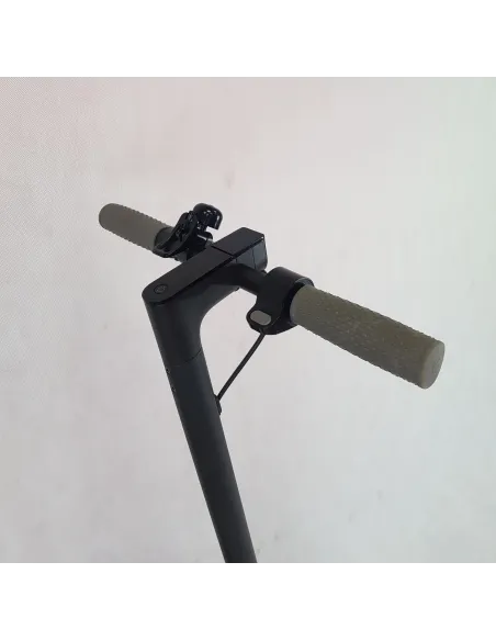 Hulajnoga Elektryczna Xiaomi Mi Scooter 1S 250 W Czarna Składana Światła