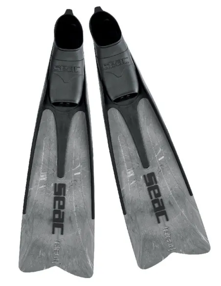 Krótkie Płetwy Pływackie Do Nurkowania z Efektem Kamuflażu Technopolimerowe