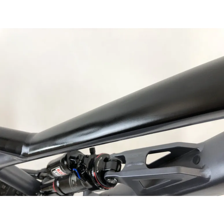 Rower Votec VE Elite 27,5 RockShox 180 Sram Magura