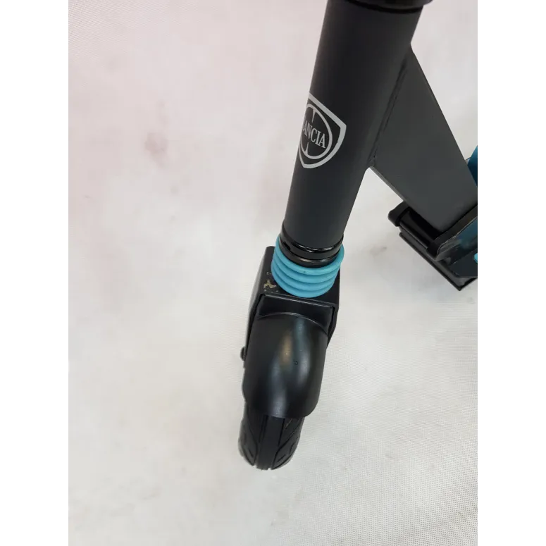 Hulajnoga Elektryczna Lancia Ypsilon 25km/h 250W