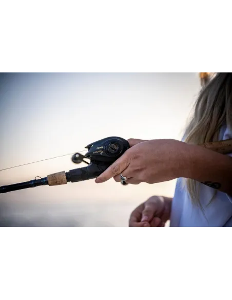 Kołowrotek baitcasterowy Penn Squall Low Profile 300 RH 7,3:1 263g HT-100