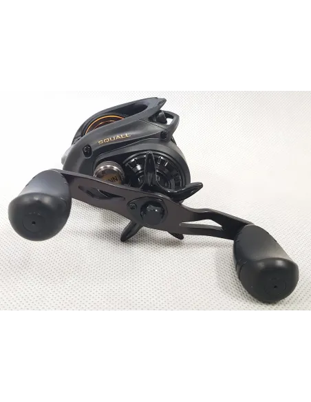 Kołowrotek baitcasterowy Penn Squall Low Profile 300 RH 7,3:1 263g HT-100