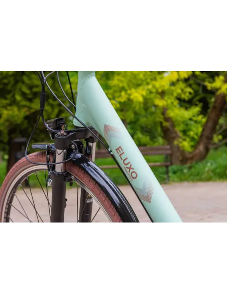 Rower Elektryczny Damski Miejski Koła 28" Shimano 250 W ALU Amory Bagażnik