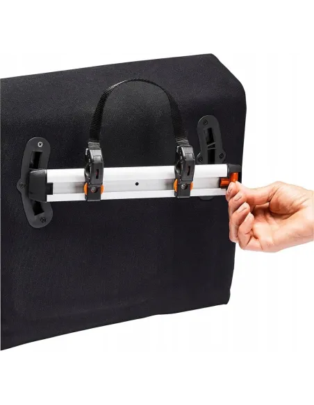 Torba Rowerowa na Bagażnik VAUDE Augsburg IV L A4 20 L Plug and Ride Czarna