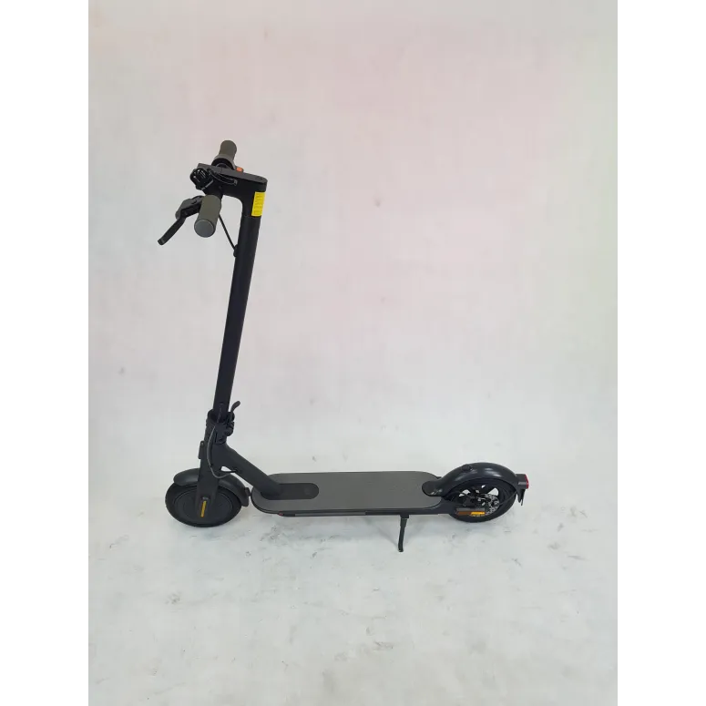 Hulajnoga Xiaomi Mi Electric Scooter Essential 8,5 - 7