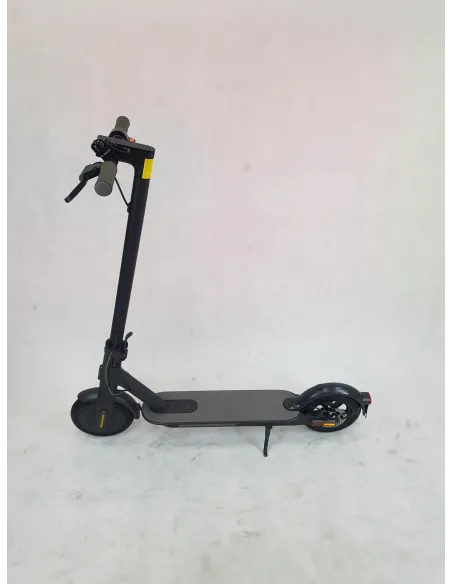 Hulajnoga Xiaomi Mi Electric Scooter Essential 8,5 - 7