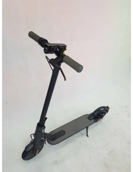 Hulajnoga Xiaomi Mi Electric Scooter Essential 8,5 - 8