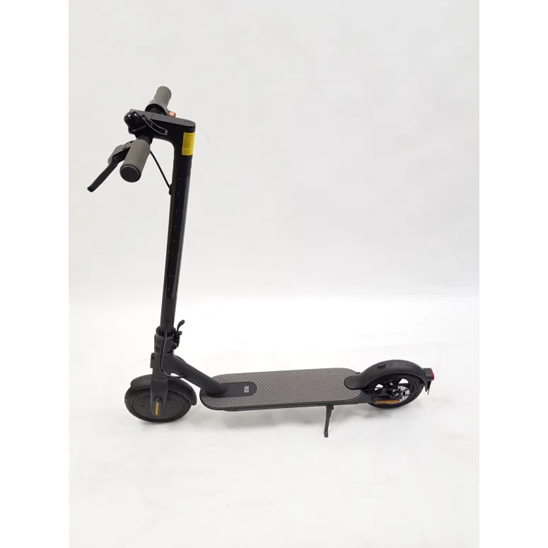 Hulajnoga Elektryczna Xiaomi Mi Essential BT 250W - 3