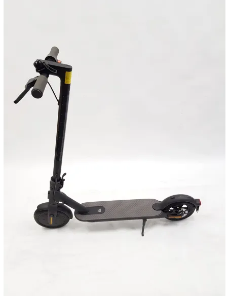 Hulajnoga Elektryczna Xiaomi Mi Essential BT 250W - 3