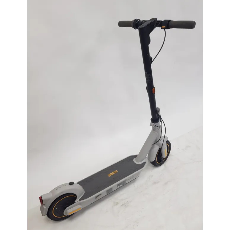 Hulajnoga Segway Ninebot Max G30LD KickScooter