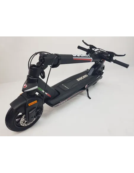 Hulajnoga Elektryczna Ducati Pro III 2022 350W NFC