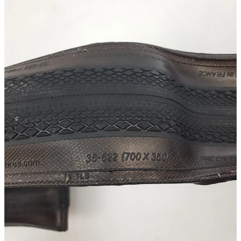 Opona Rowerowa Zwijana Hutchinson Overide 700x35C