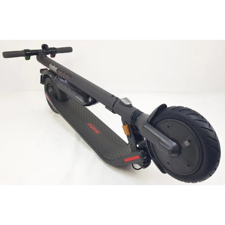 Hulajnoga Elektryczna Segway-Ninebot E45D 20 km/h