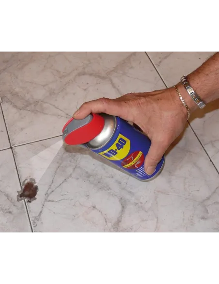 Wielofunkcyjny Preparat W Aerozolu WD-40 250 ML