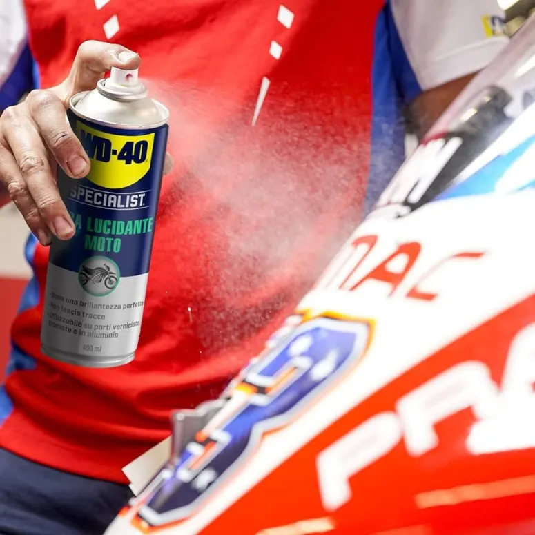 Preparat Wielozadaniowy WD-40 Specialist Moto 400 ml Wosk Polerowanie