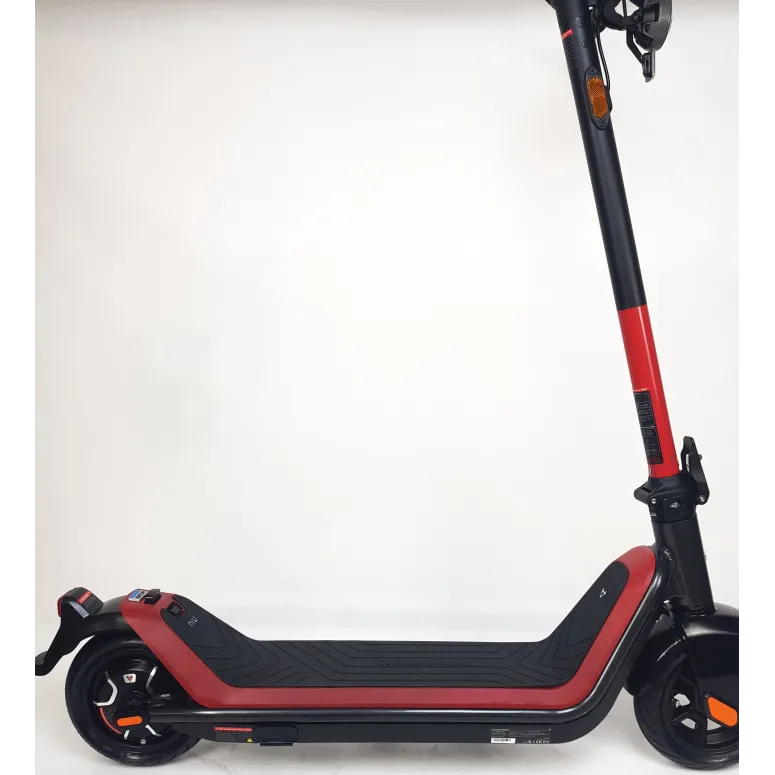 Hulajnoga Elektryczna NIU KQi3 Sport 20 km/h 300 W Bluetooth Zasięg 40km